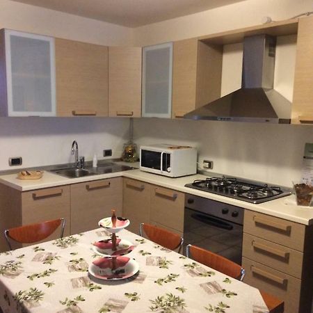 Locazione Turistica Lea Leilighet Castelnuovo del Garda Eksteriør bilde